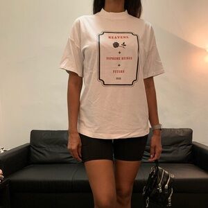 White‎ stylish mock neck style tshirt